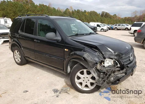 1999 Mercedes-Benz Ml 430 z USA, uszkodzony, nr VIN 4JGAB72E2XA060295